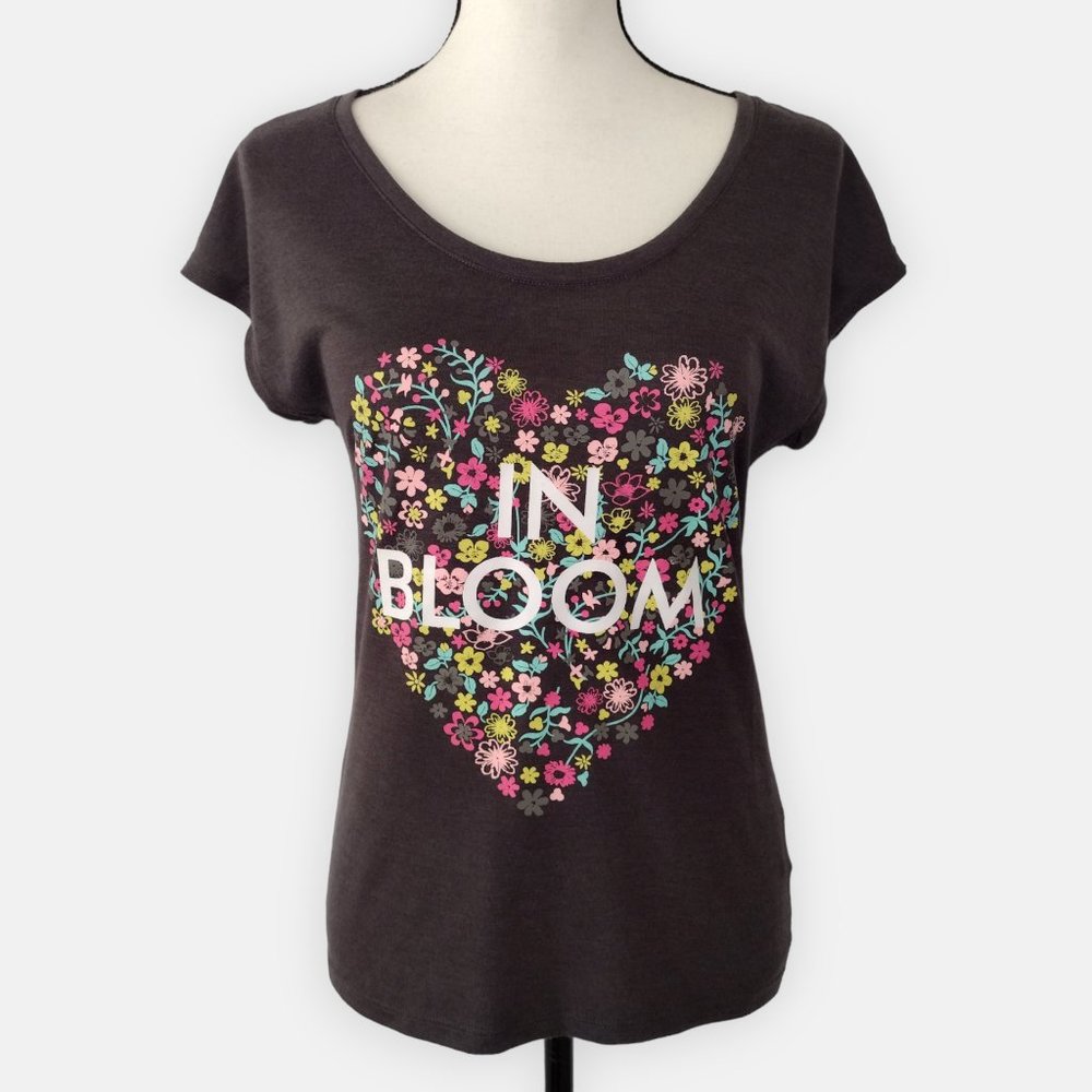 Vintage 2000s Decree Gray Oversized In Bloom Graphic Light Tee